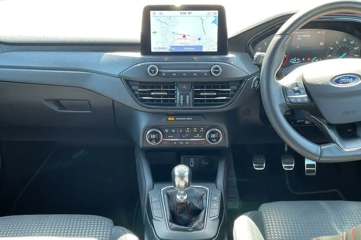 2020-ford-focus-10t-st-line-x-edition-125ps-hybrid-mhev-hatchback-big-35