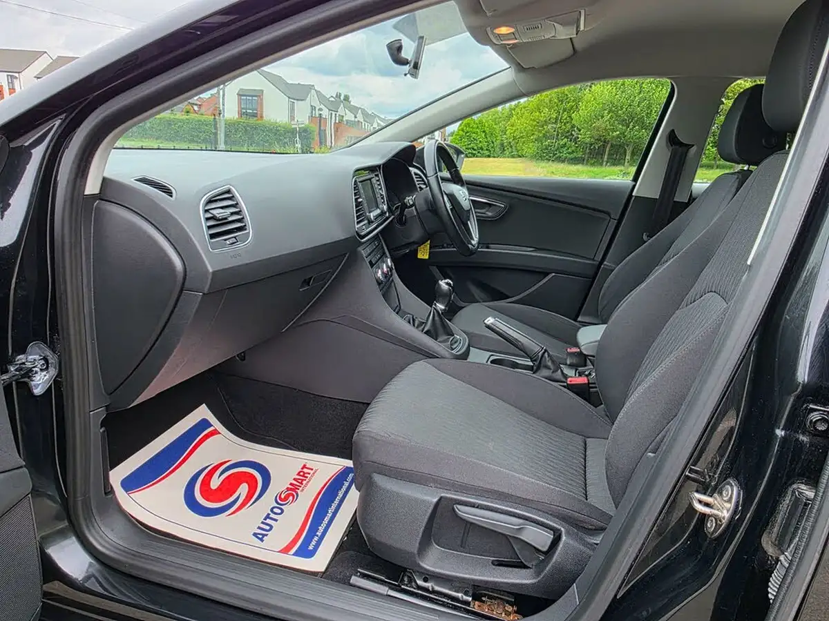 2015-seat-leon-16tdi-se-tech-pack-cr-105ps-hatchback-5d-big-8