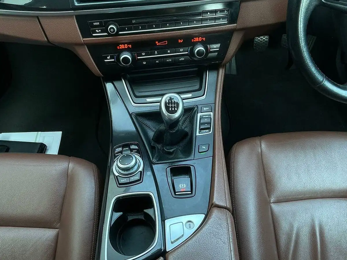 2014-bmw-5-series-big-46