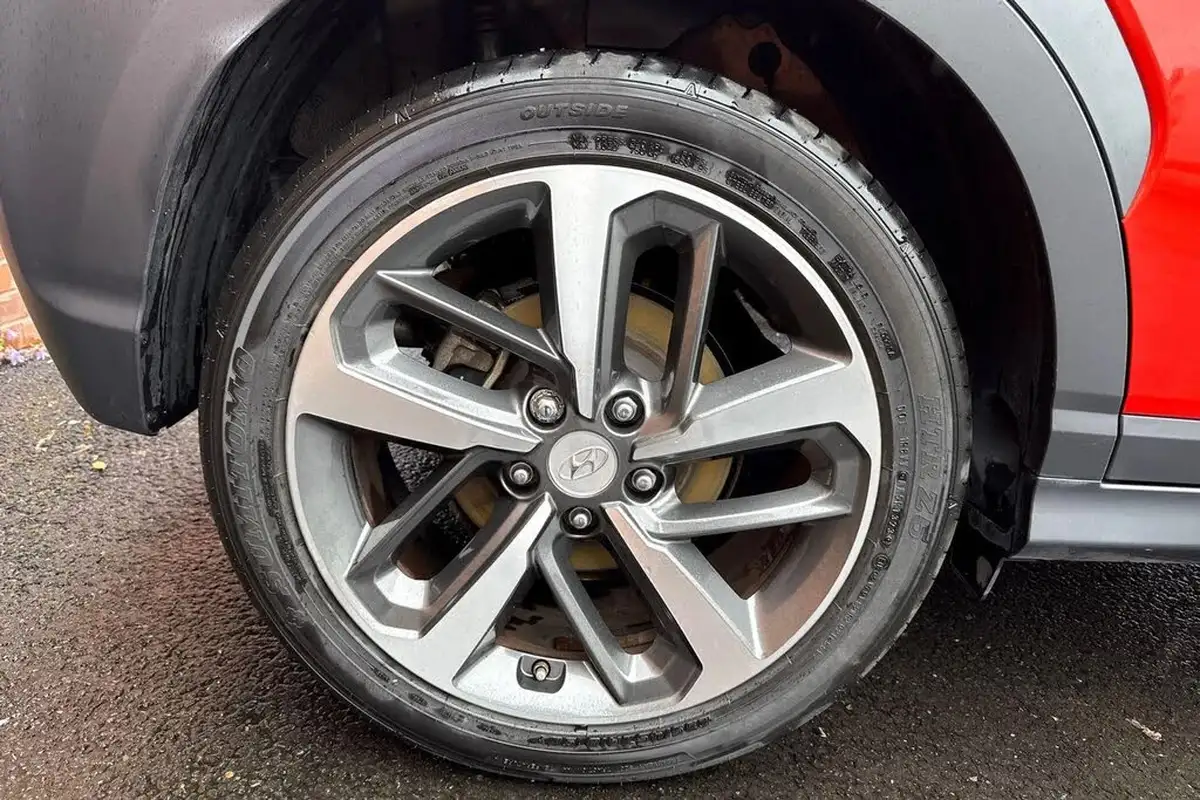 2018-hyundai-kona-10-t-gdi-premium-se-1-tone-roof-big-22