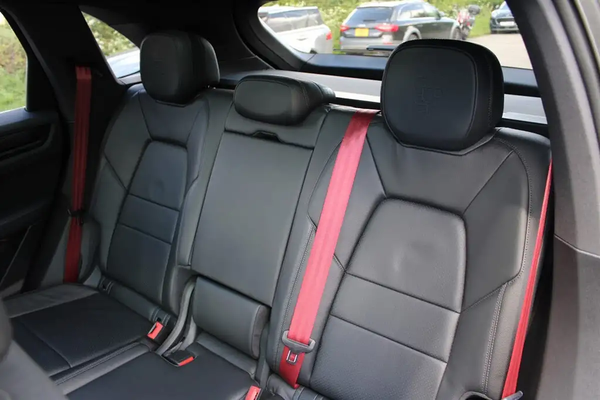 2020-porsche-cayenne-30-v6-station-wagon-big-18