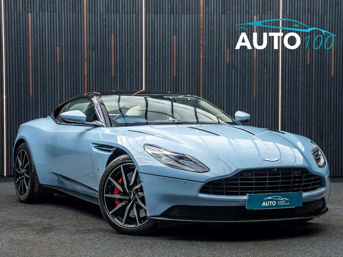 2016-aston-martin-db11-52-v12-big-0