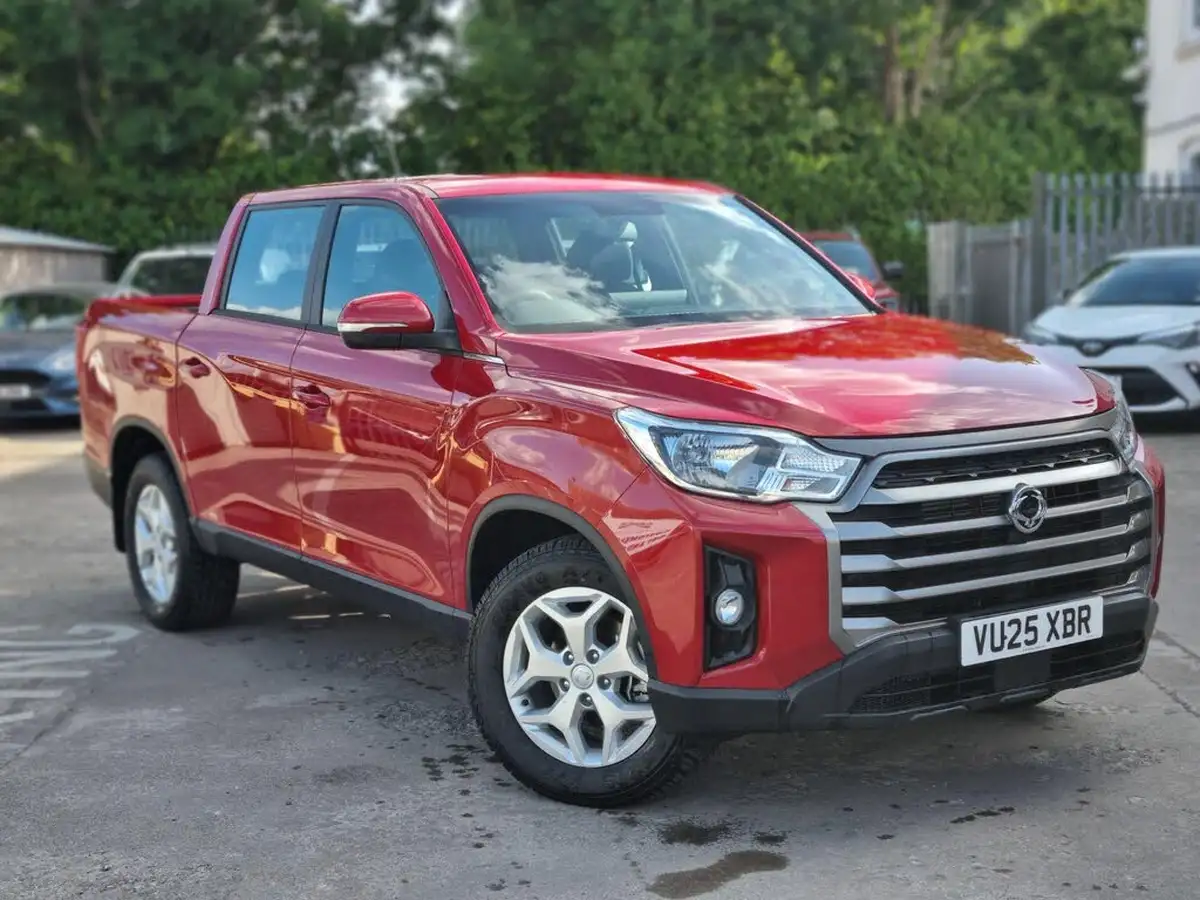 2025-kgm-ssangyong-musso-22td-ex-big-0