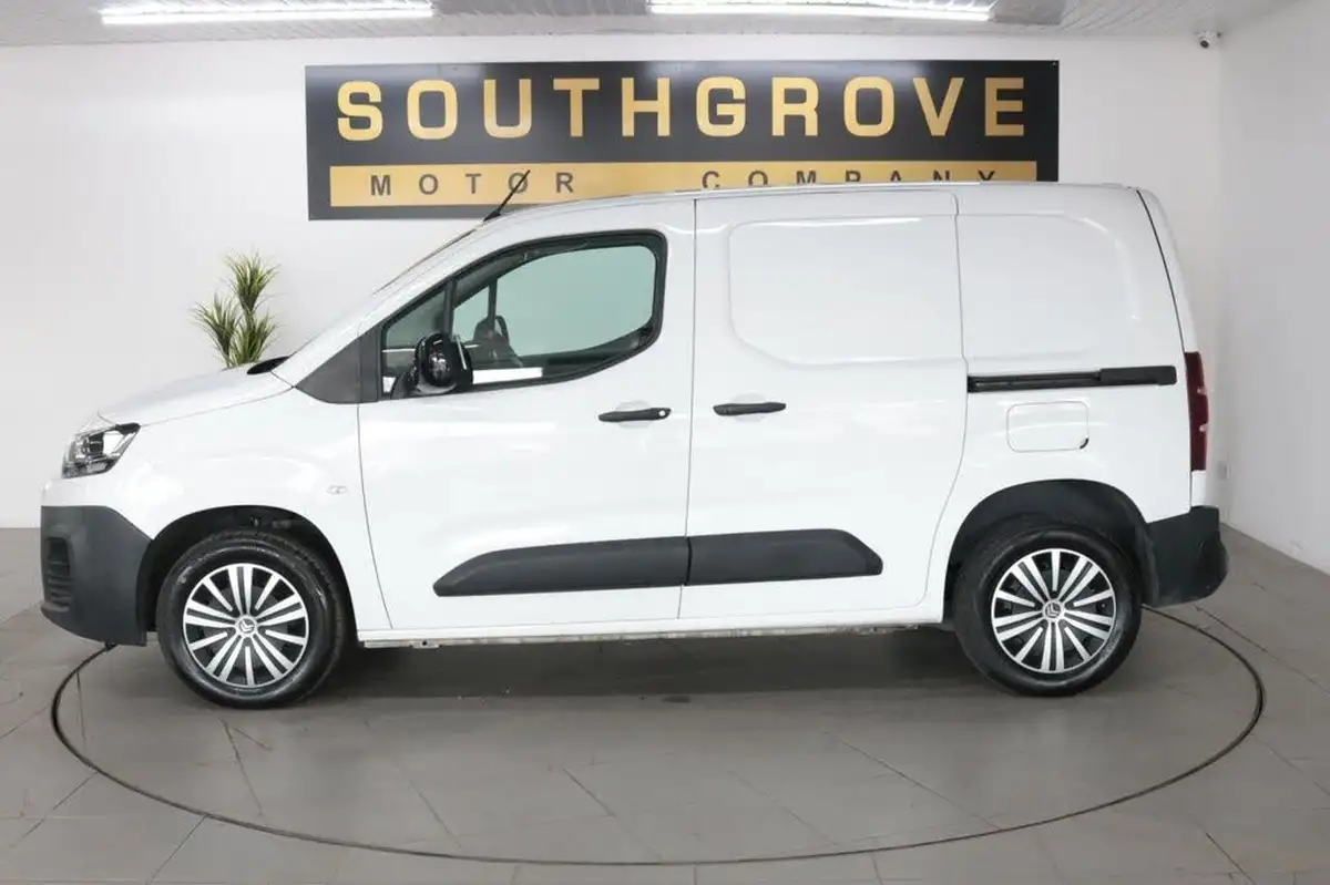 2022-citroen-berlingo-15bluehdi-1000-enterprise-pro-100pseu6d-big-2