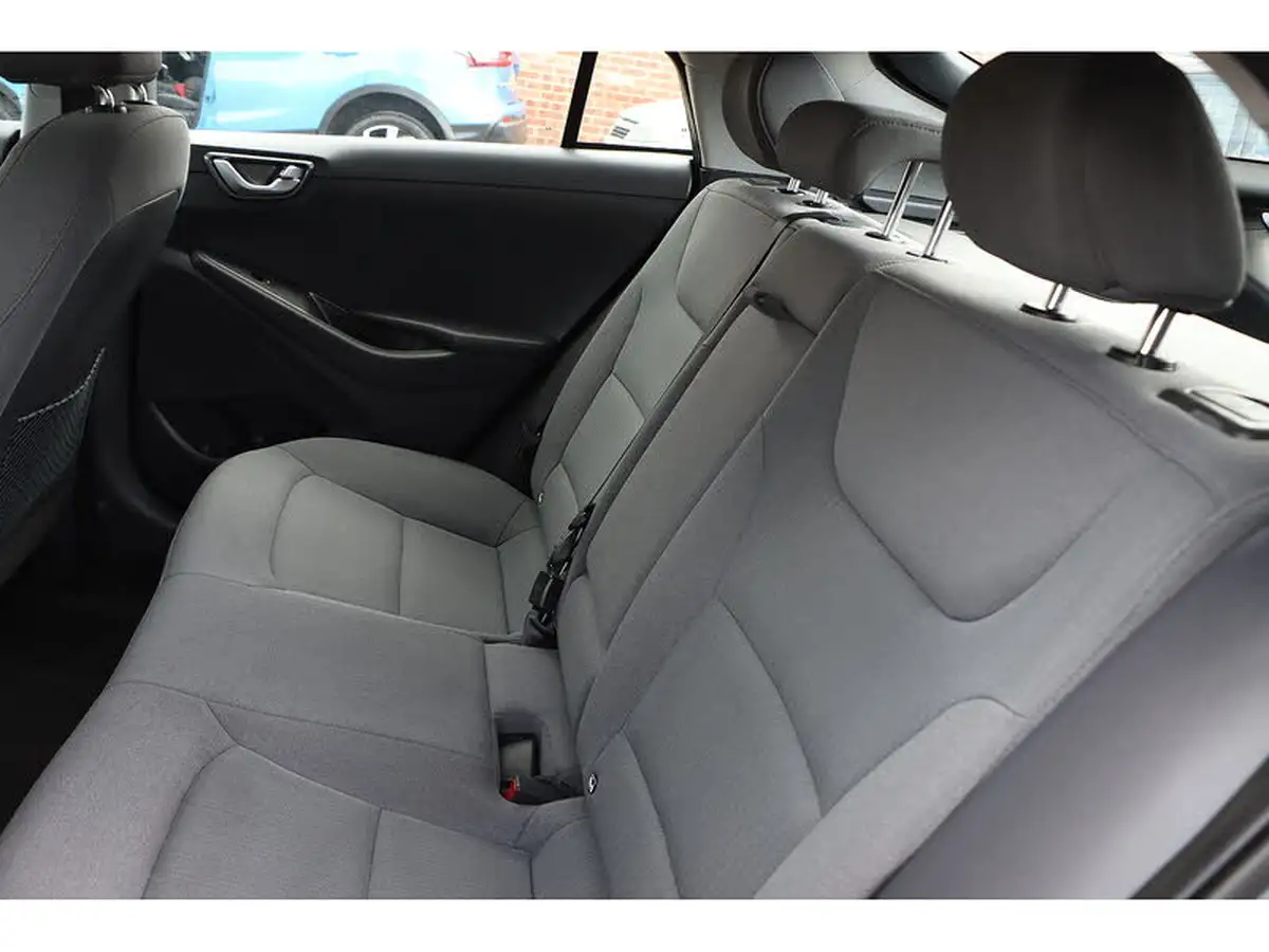 2021-hyundai-ioniq-e-premium-electric-100kw-big-40
