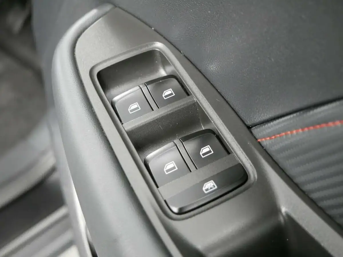 2021-mg-zs-suv-15-vti-tech-exclusive-big-37