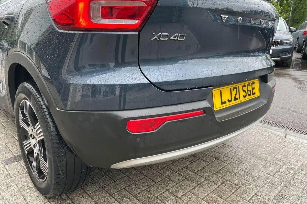 2021-volvo-xc40-15-t3-inscription-161bhp-auto-big-16