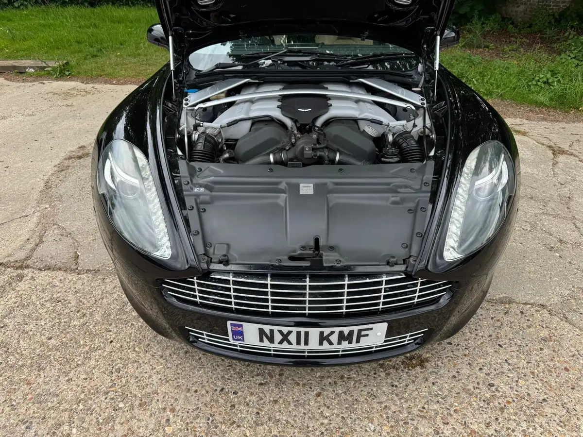 2011-aston-martin-rapide-s-v12-60-big-9
