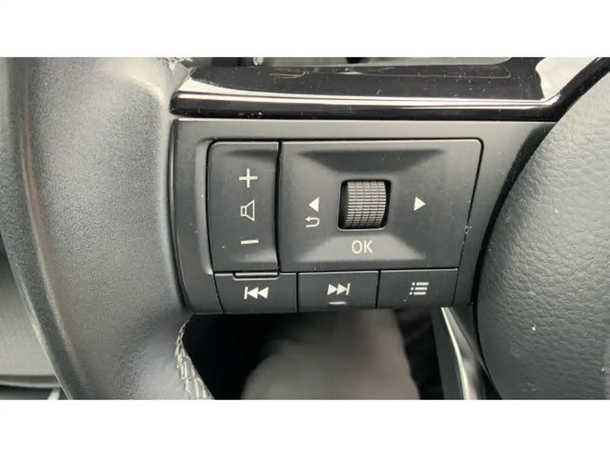 2022-nissan-qashqai-13-dig-t-acenta-premium-140ps-big-30