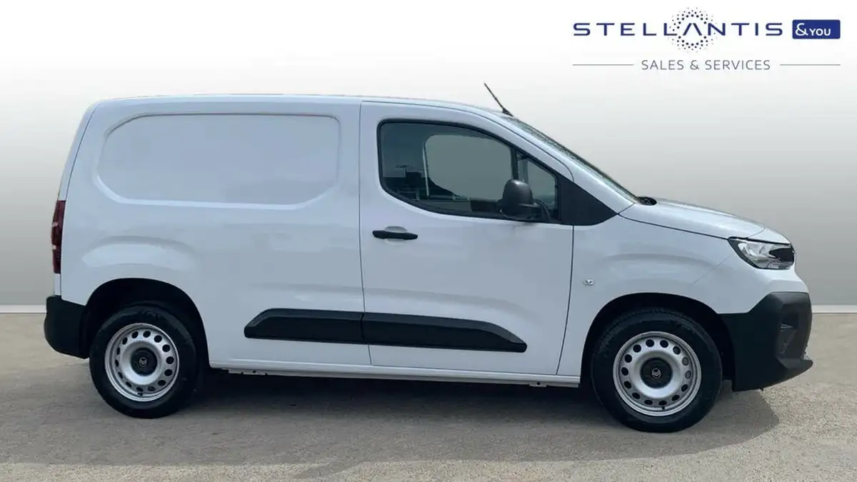 2024-citroen-berlingo-big-1