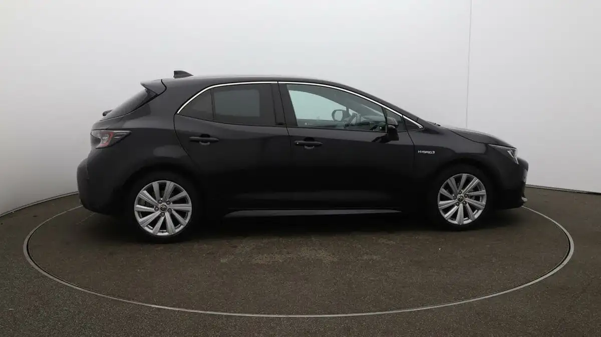 2022-toyota-corolla-18-vvt-i-design-120bhp-trk-hatchback-5d-big-50