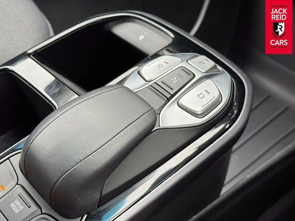 2022-hyundai-ioniq-e-premium-electric-big-22