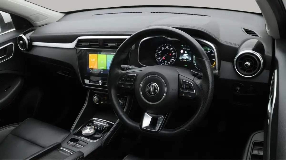 2021-mg-zs-suv-e-exclusive-ev-big-9