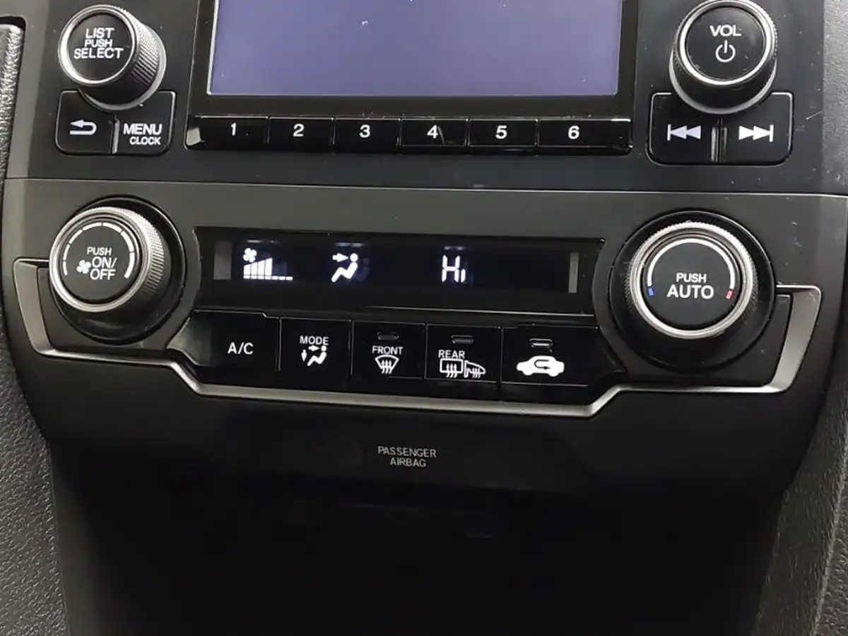 2017-honda-civic-10-vtec-turbo-se-big-14