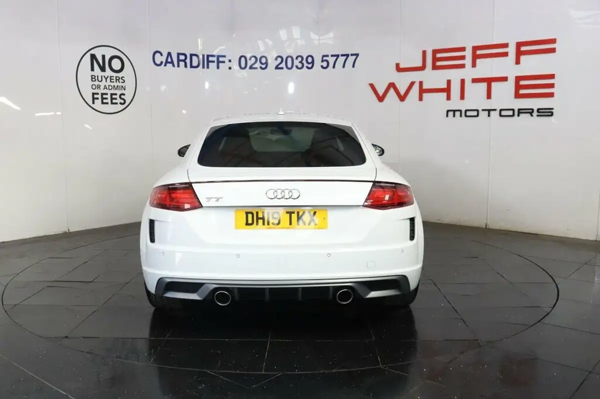 2019-audi-tt-coupe-20-40-tfsi-s-line-big-3