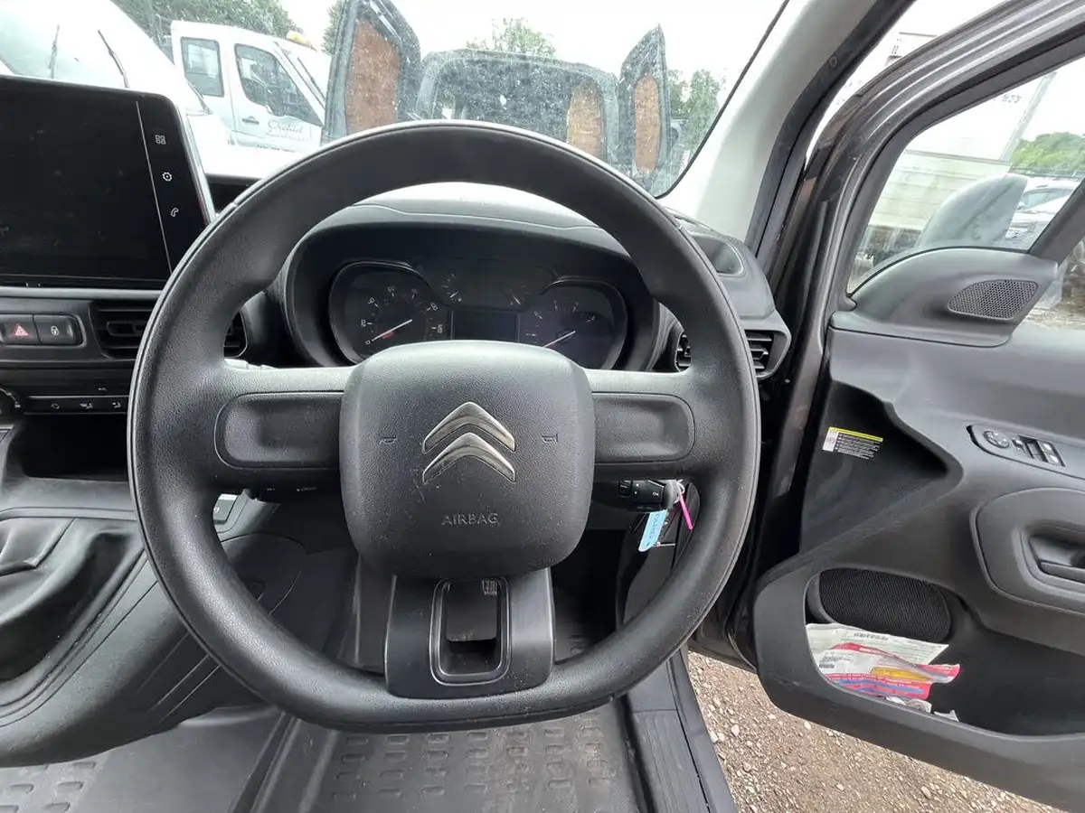 2020-citroen-berlingo-15bluehdi-950-enterprise-100pseu6dt-e-ss-panel-big-12