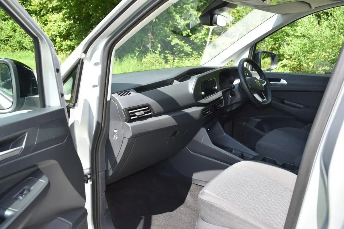 2023-volkswagen-caddy-20tdi-maxi-life-122ps-dsg-big-14