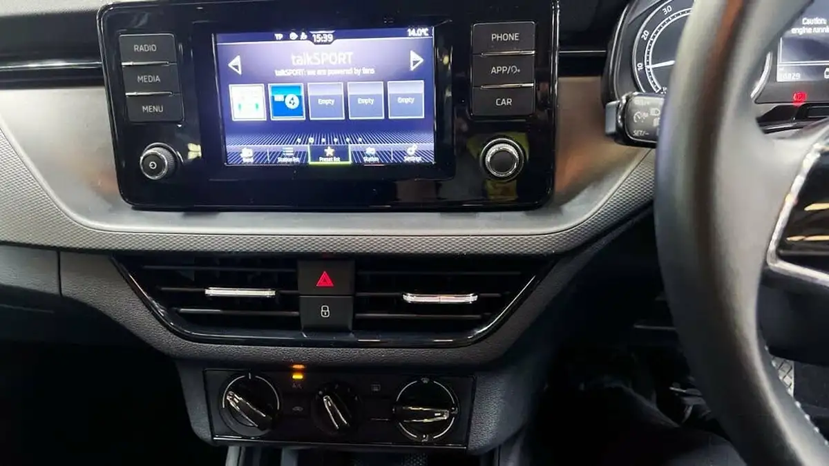 2022-skoda-kamiq-10-tsi-s-big-5
