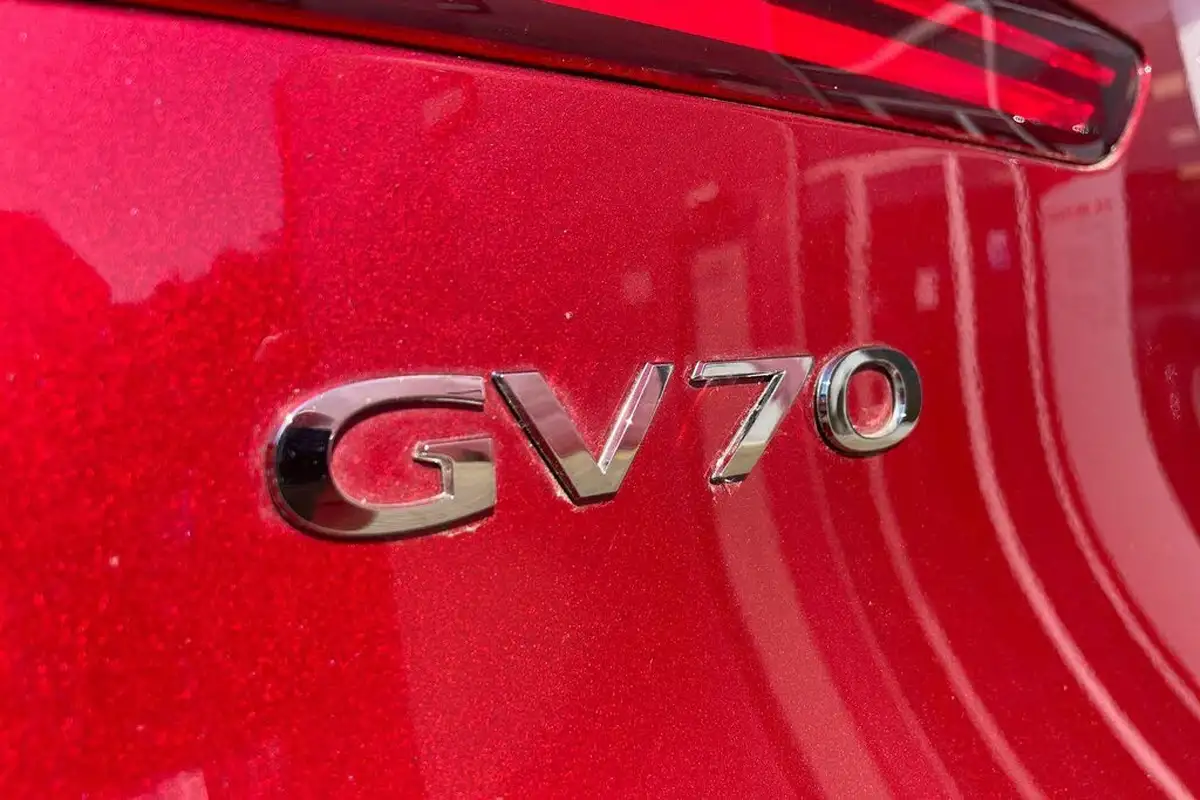 2022-genesis-gv70-e-sport-line-big-25
