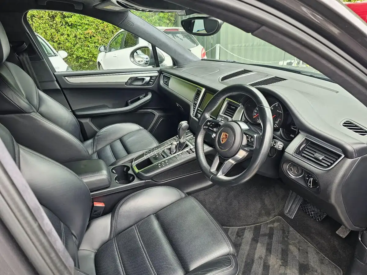 2015-porsche-macan-36-turbo-big-8