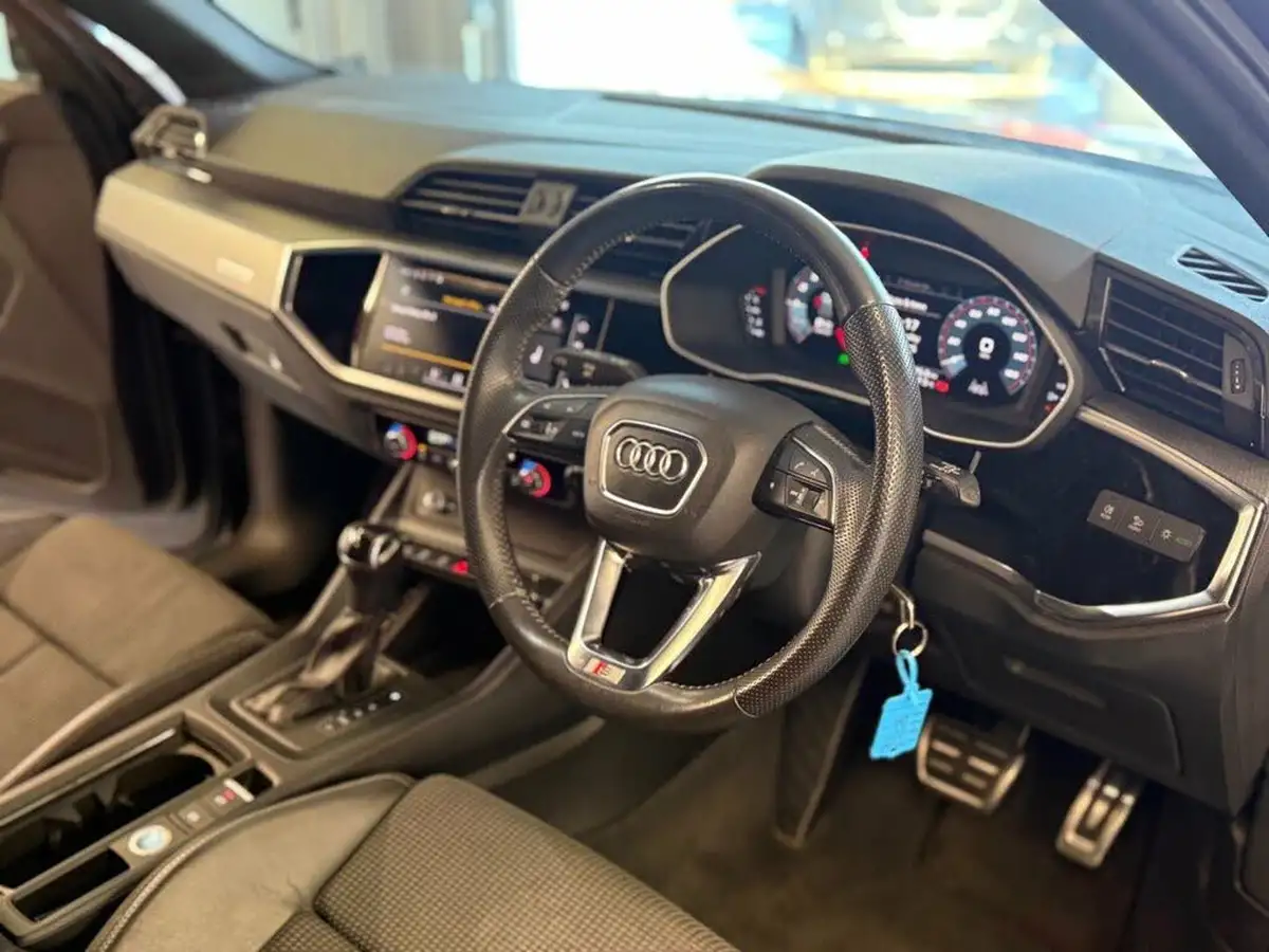 2019-audi-q3-15-35-tfsi-s-line-cod-station-wagon-1498cc-tronic-big-1