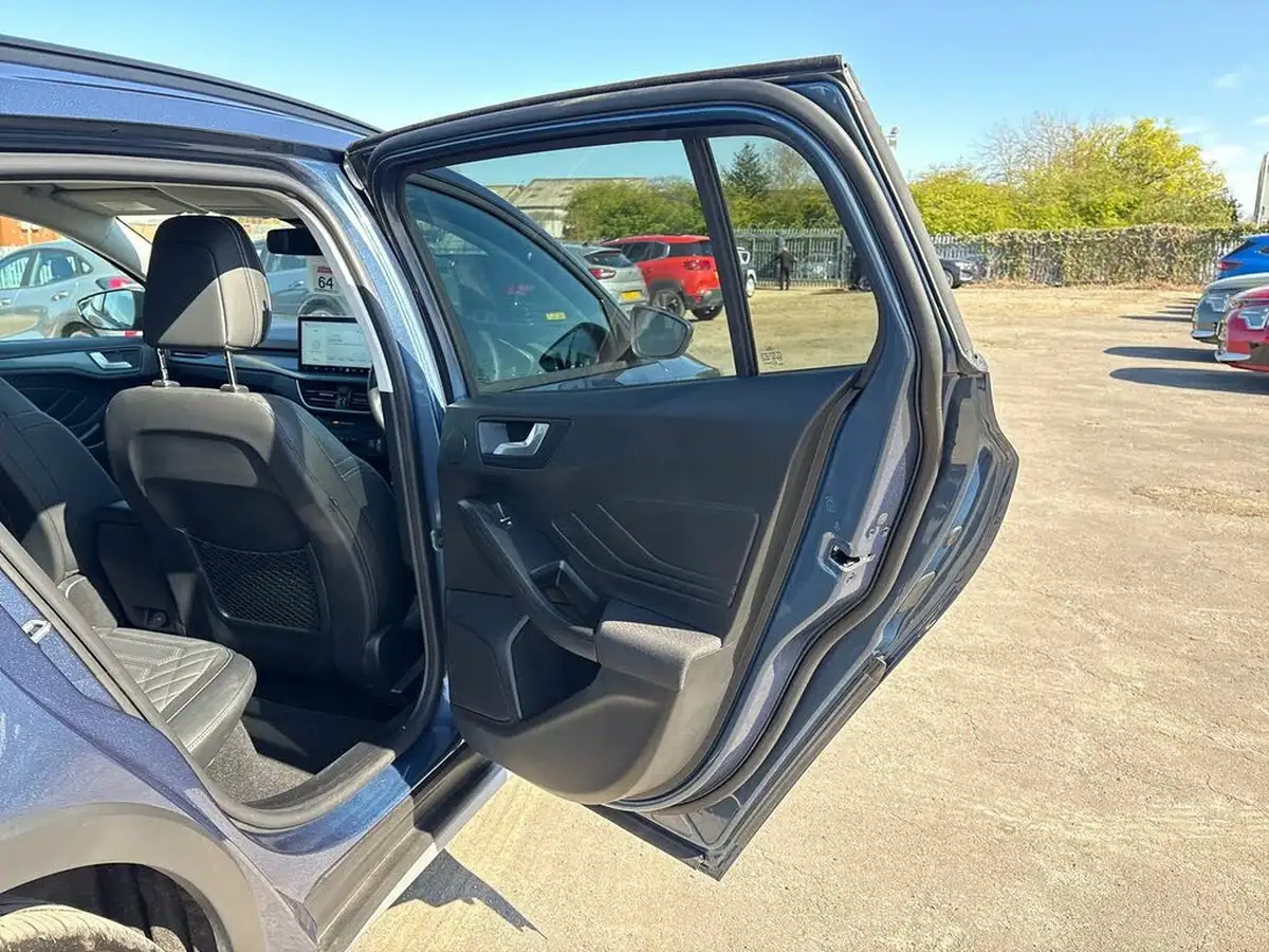 2023-ford-focus-10t-active-x-125ps-hybrid-mhev-estate-powershift-big-36