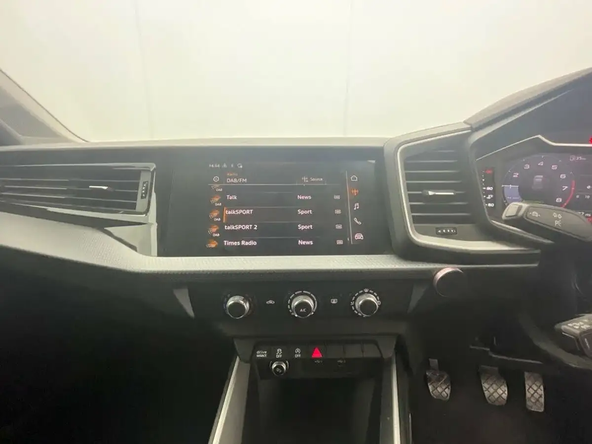 2021-audi-a1-10-30-tfsi-citycarver-110ps-big-12