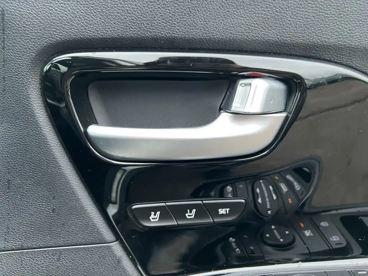 2020-kia-e-niro-ev-4-big-50