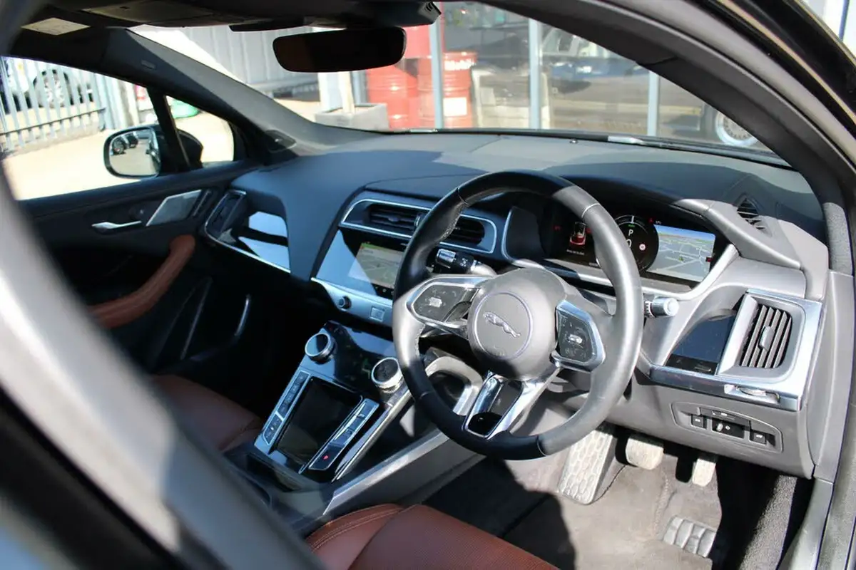 2019-jaguar-i-pace-ev400-hse-big-12