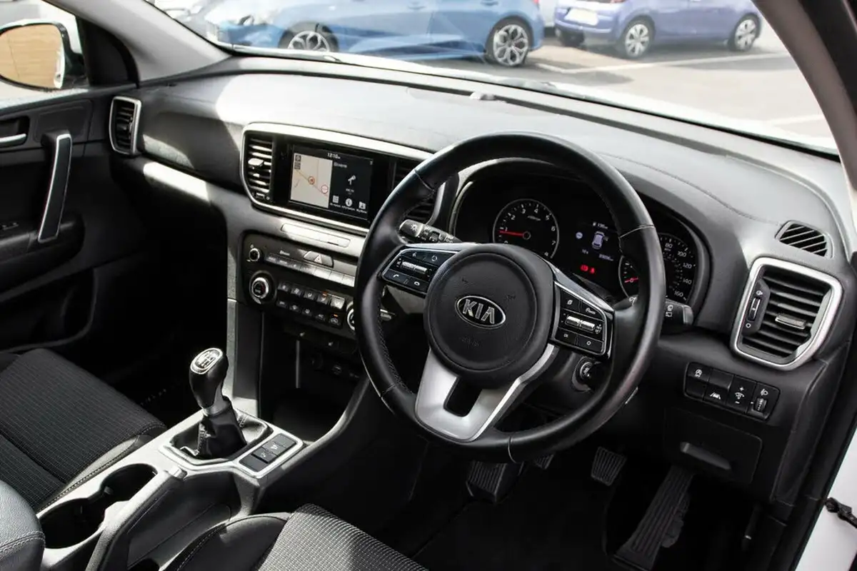2020-kia-sportage-16-gdi-2-big-4