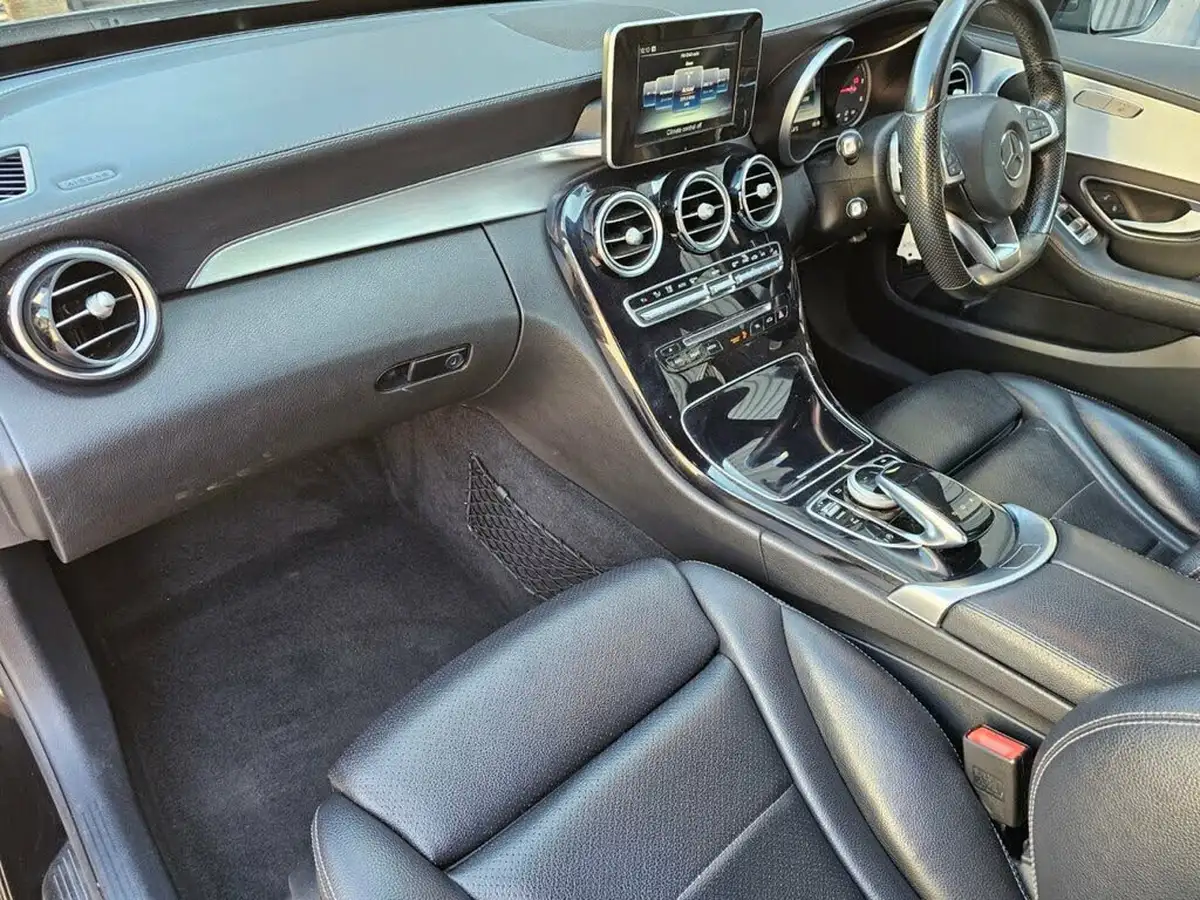 2015-mercedes-benz-c-class-21d-c220d-amg-line-170ps-ss-saloon-4d-auto-big-27