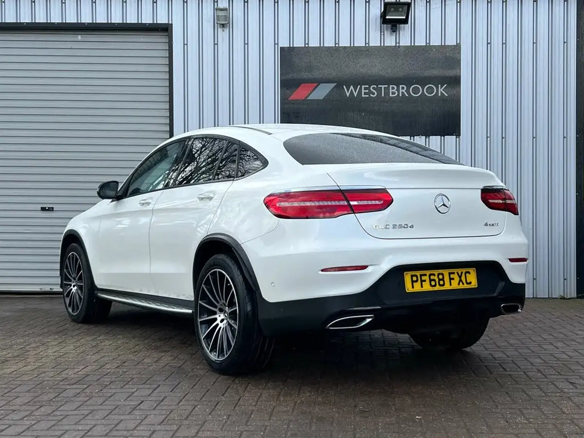 2018-mercedes-benz-glc-class-21d-glc250d-amg-line-premiumss-coupe-4d-big-12