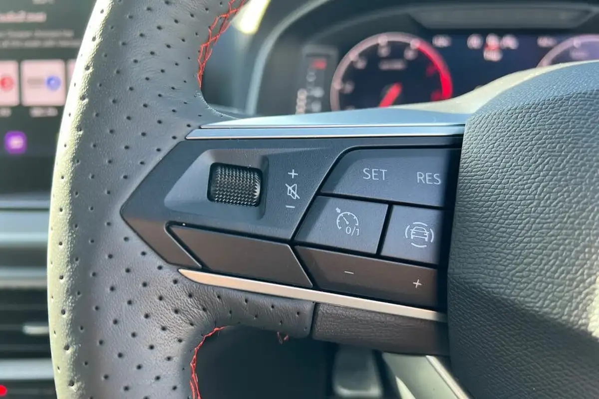 2024-seat-arona-10-tsi-fr-limited-edition-dsg-big-25