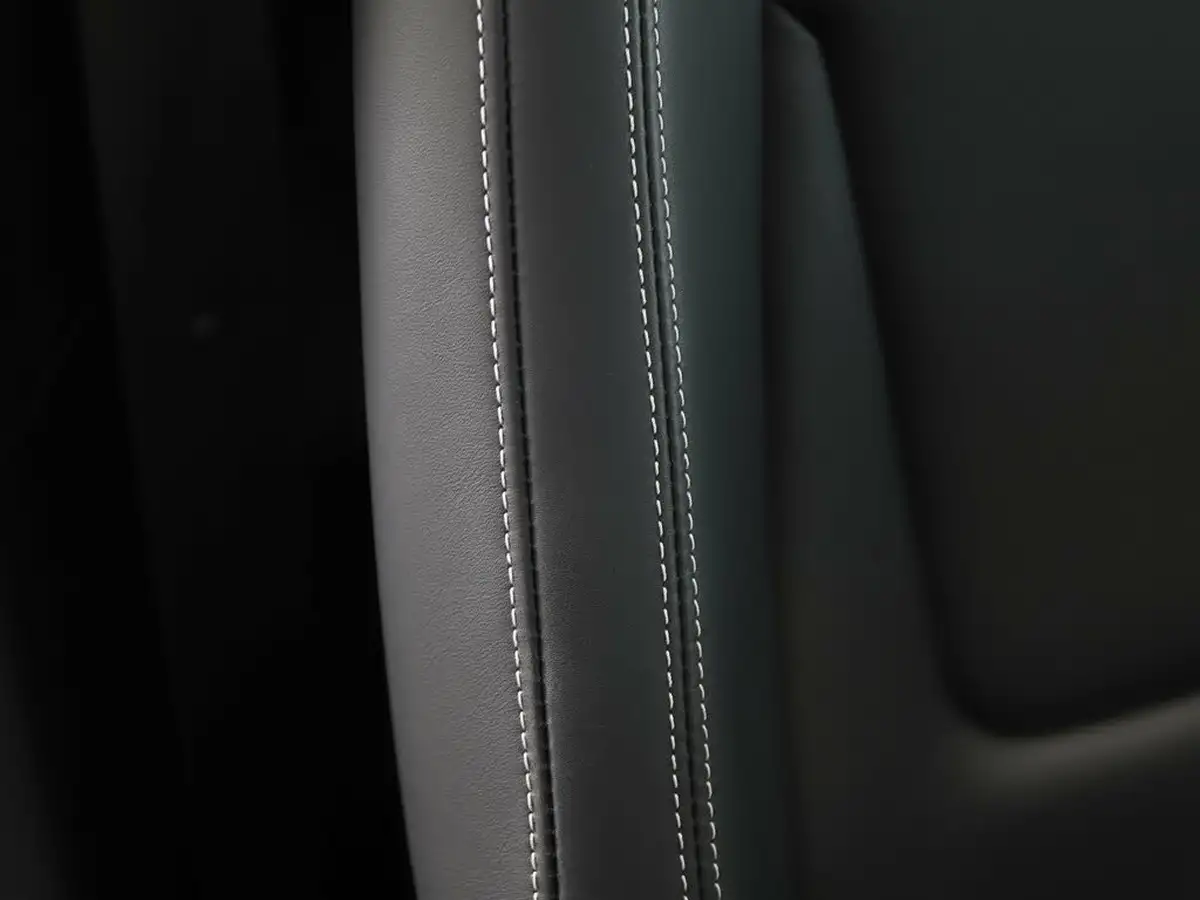 2024-porsche-911-30-carrera-4-coupe-big-26