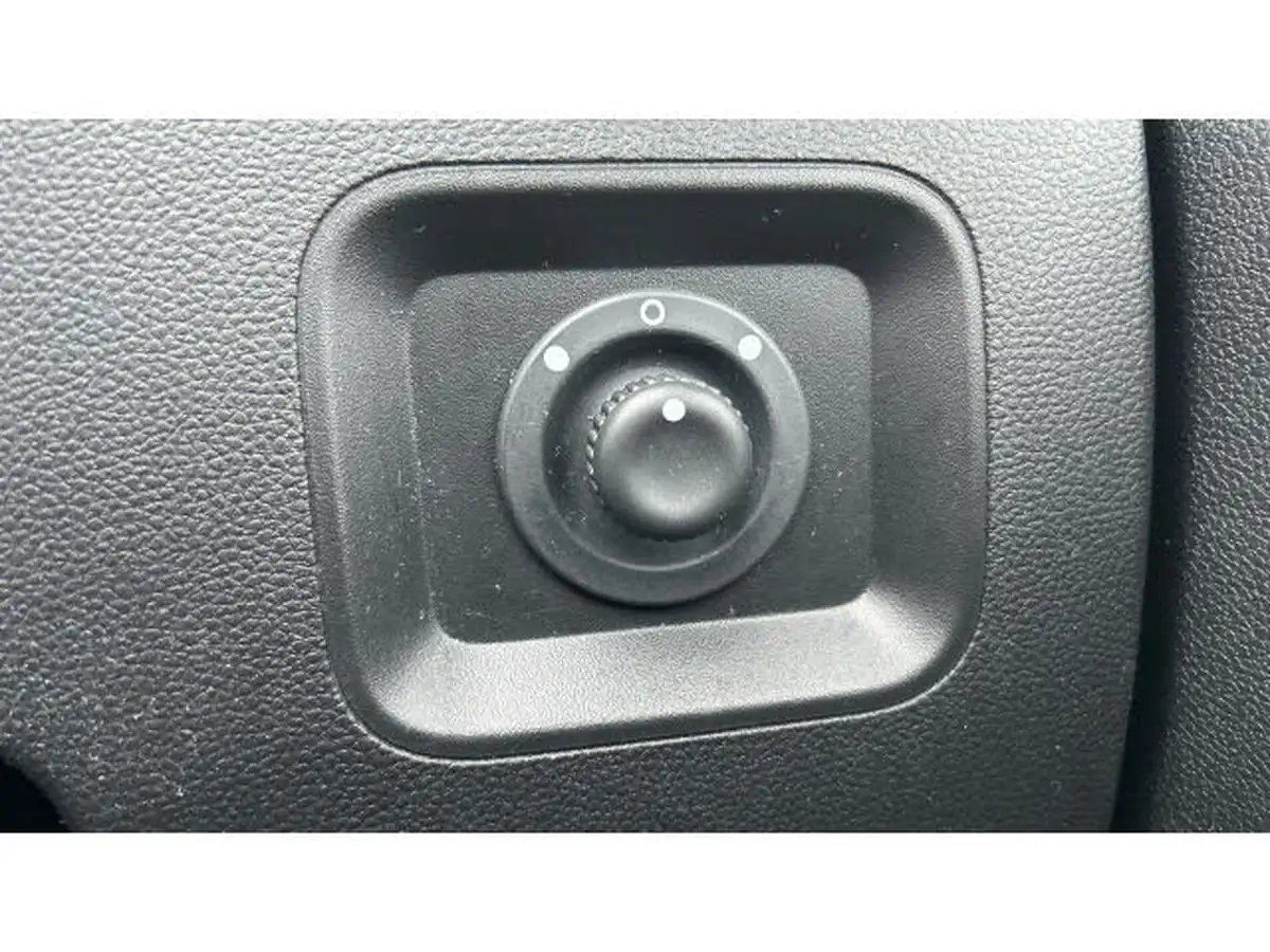 2022-dacia-duster-13-tce-comfort-130hpeu6d-4x2-window-van-big-21