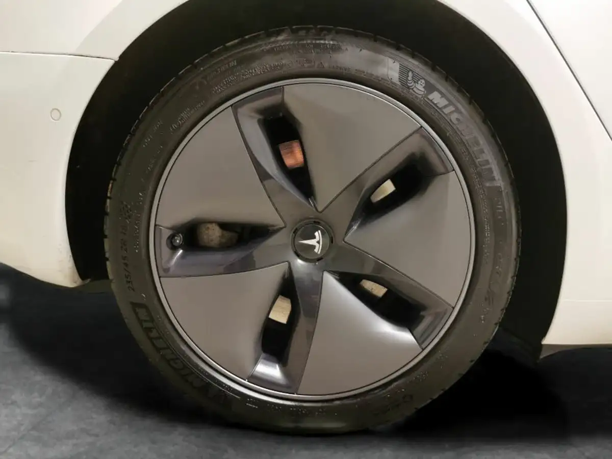 2020-tesla-model-3-e-standard-plus-big-25