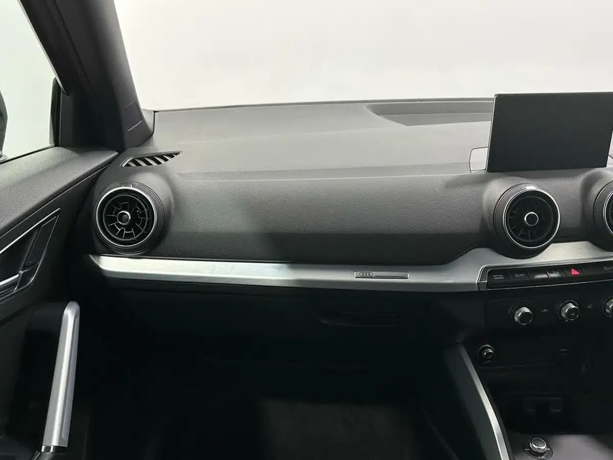 2018-audi-q2-14-tfsi-s-line-big-28