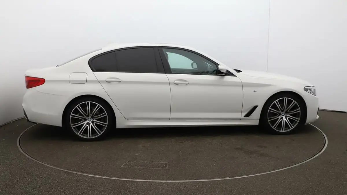 2020-bmw-5-series-20td-520d-m-sport-190ps-mht-saloon-4d-big-45