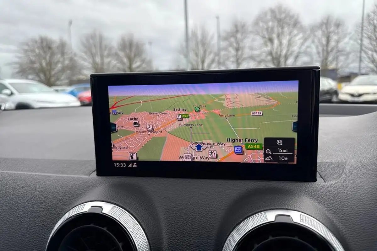 2021-audi-q2-10-30-tfsi-s-line-big-16