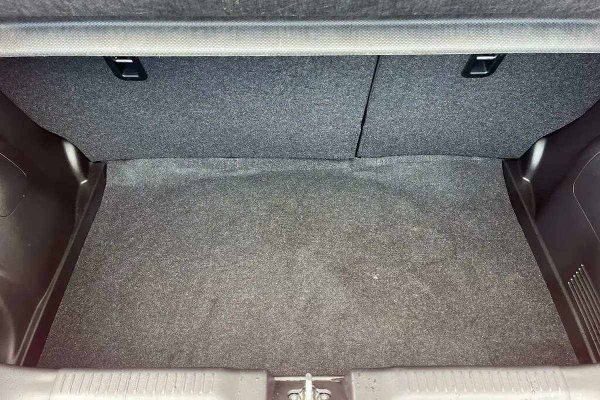2023-suzuki-swift-12-dualjet-sz-l-big-6