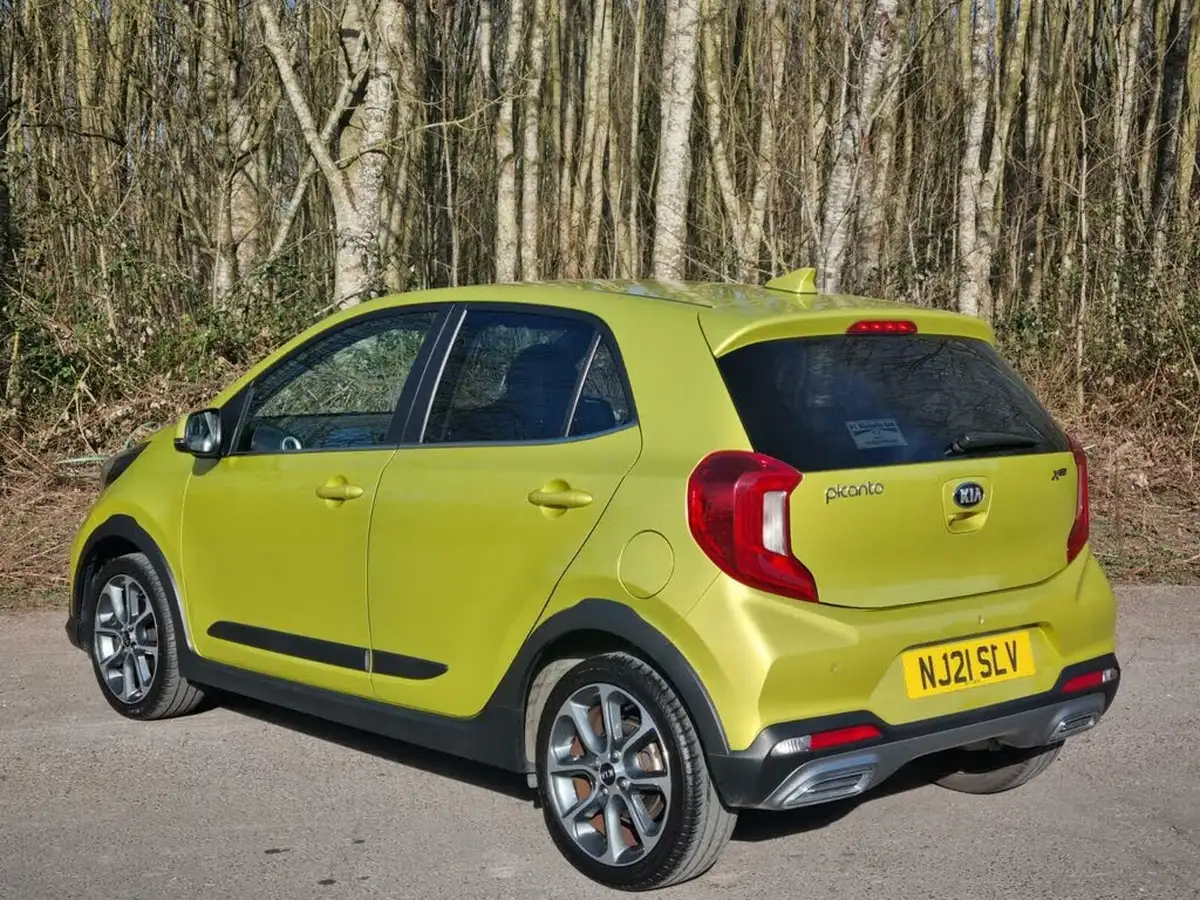 2021-kia-picanto-10-x-line-big-8