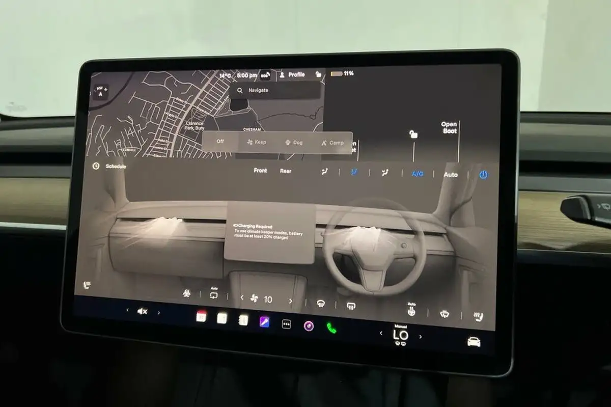 2022-tesla-model-y-e-long-range-big-15