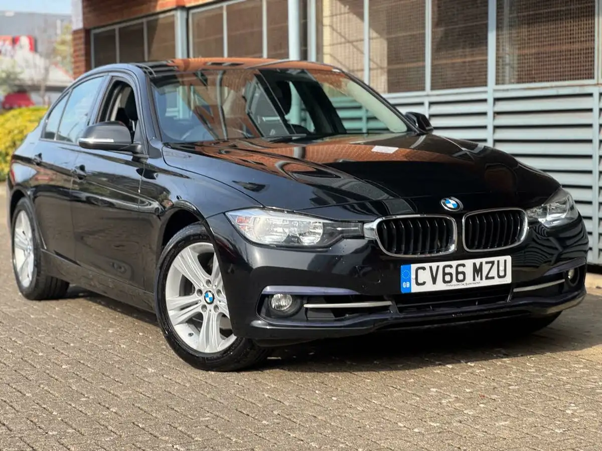 2016-bmw-3-series-15-318i-sport-saloon-4d-big-0