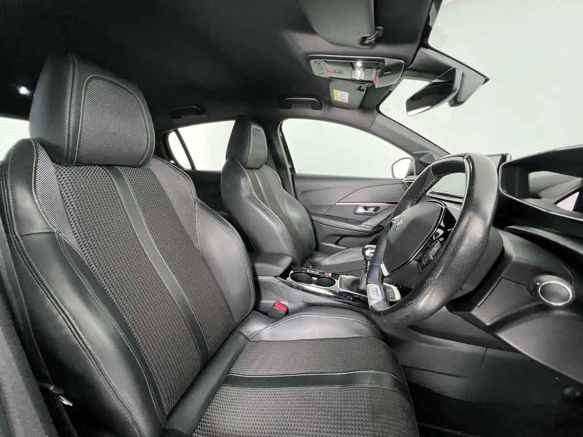 2022-peugeot-208-12-puretech-gt-100bhp-big-9