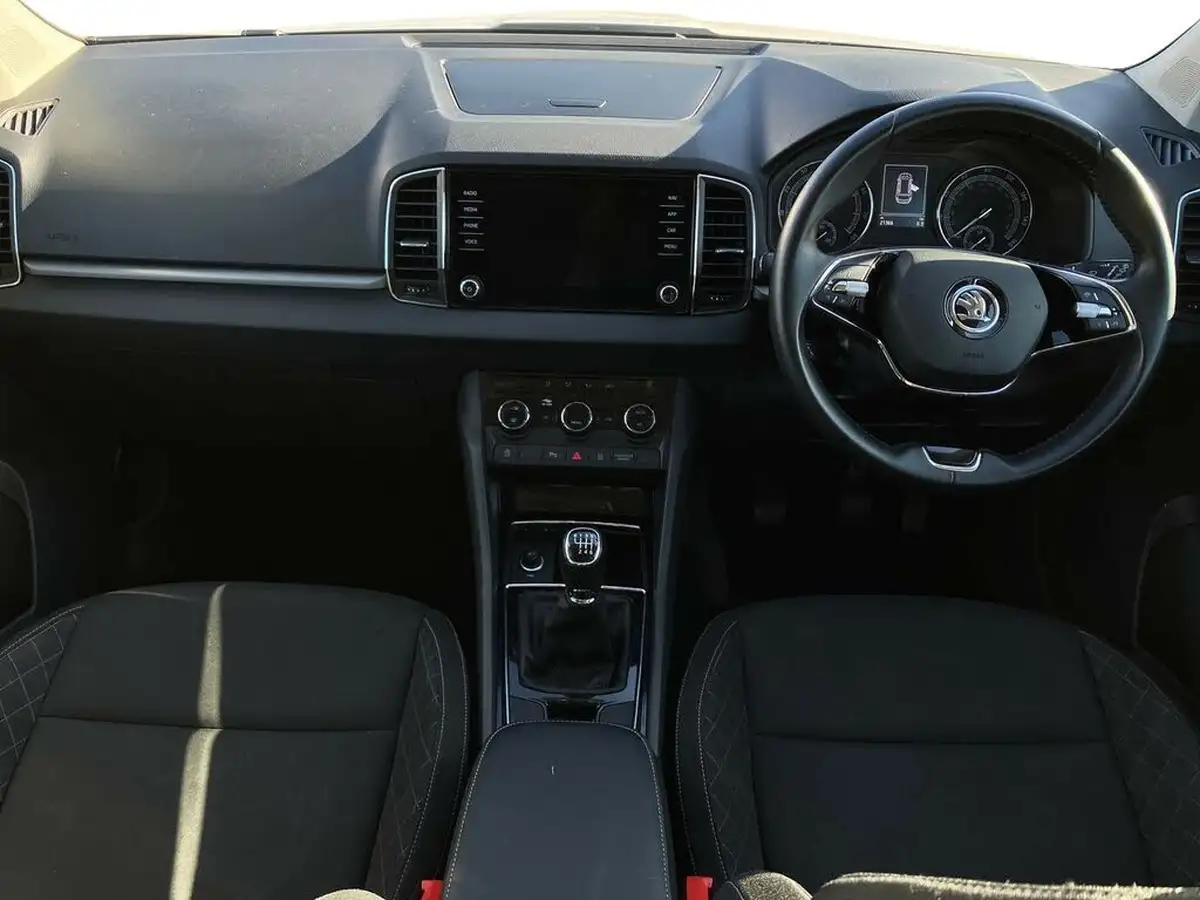 2022-skoda-karoq-15-tsi-se-technology-big-8