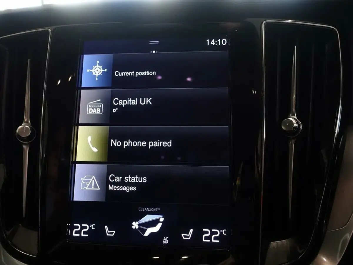 2021-volvo-v60-20-b3-momentum-161bhp-big-25
