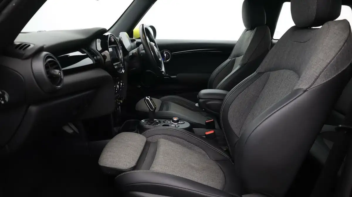 2021-mini-cooper-e-cooper-s-2-big-12