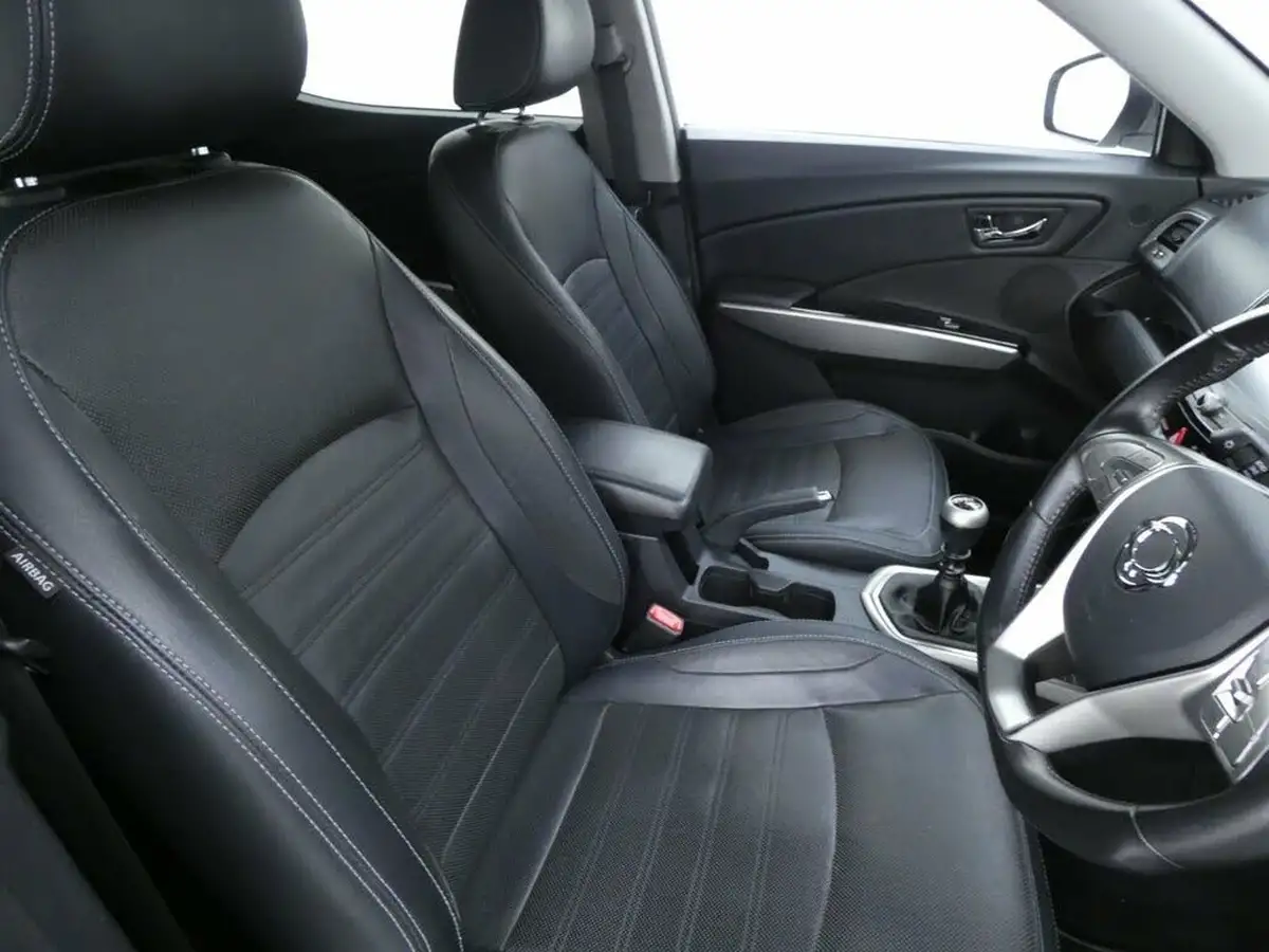 2016-kgm-ssangyong-tivoli-16-elx-big-8