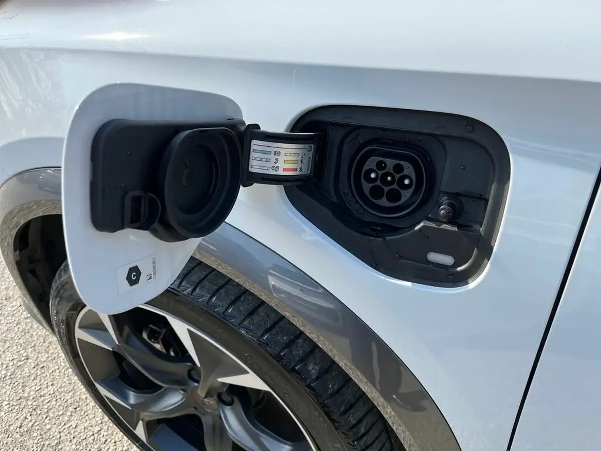2024-cupra-formentor-14-e-hybrid-v2-big-35