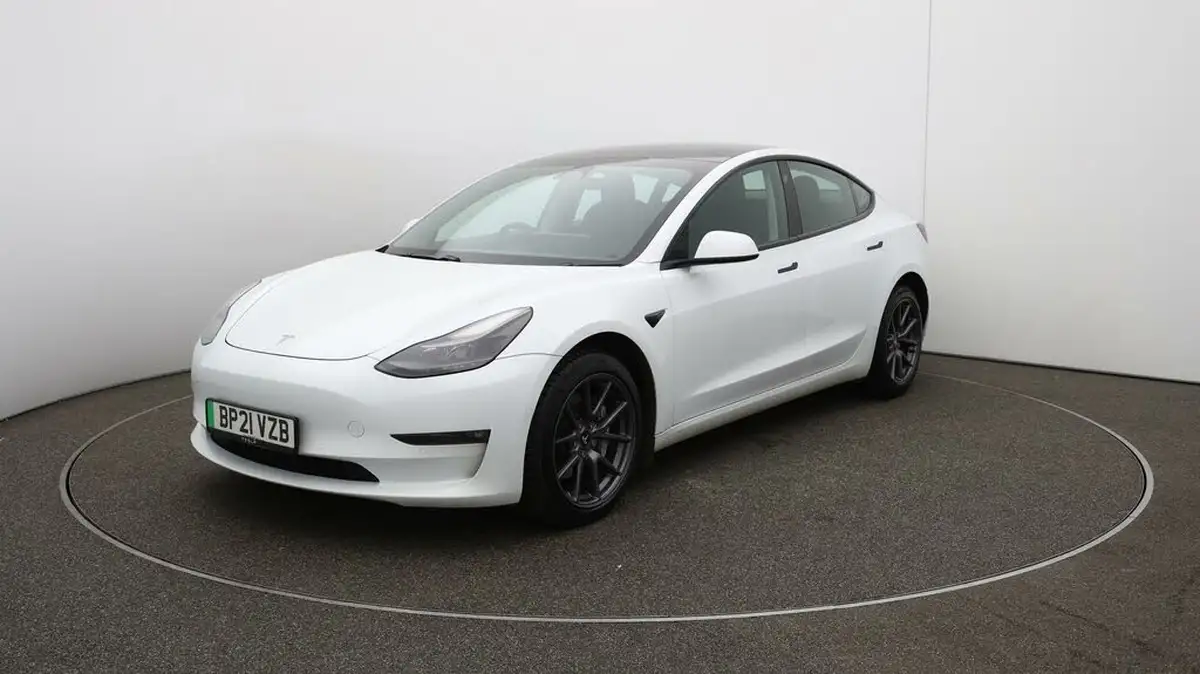 2021-tesla-model-3-e-long-range-4x4-big-39